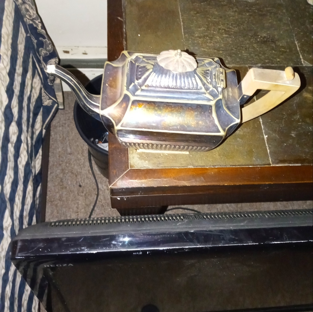 Keller Japanese antique tea kettle